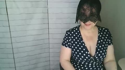 Helen online show from April 2026 03:55:01 AM