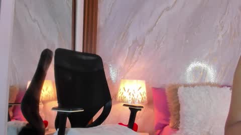 Helena Santos  online show from February 2026 11:42:01 AM