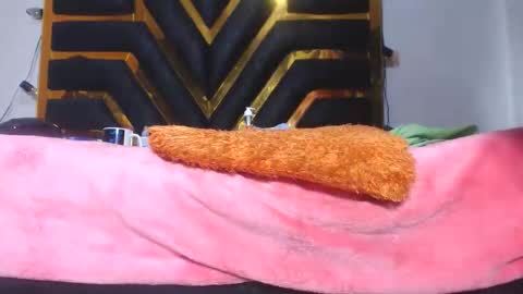 helenahotwet online show from March 2026 03:05:02 PM