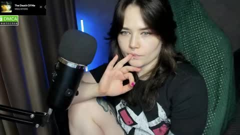 Red online show from June 2026 07:41:01 PM