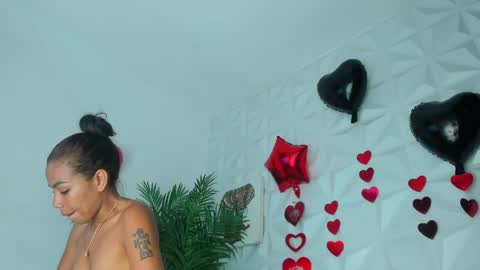 Snapshot of hellen_sky_ chatting on April 2026 07:08:02 PM hellen online show from April 2026 07:08:02 PM