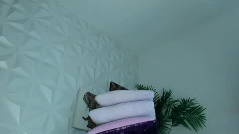 Snapshot of hellen_sky_ chatting on May 2026 05:54:02 PM hellen online show from May 2026 05:54:02 PM