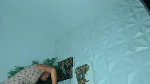 Snapshot of hellen_sky_ chatting on June 2026 07:08:02 PM hellen online show from June 2026 07:08:02 PM