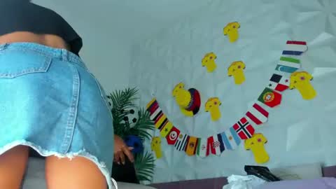 Snapshot of hellen_sky_ chatting on July 2026 07:09:01 PM hellen online show from July 2026 07:09:01 PM