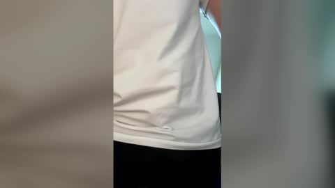 hellerc3po online show from April 2026 01:54:01 AM