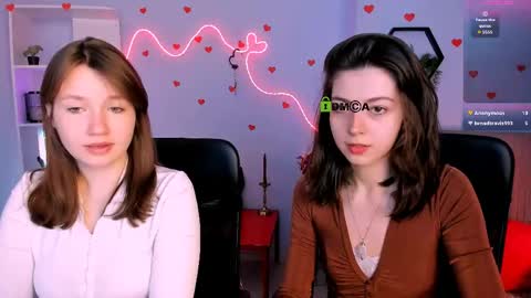 Helli online show from March 2026 08:25:02 PM