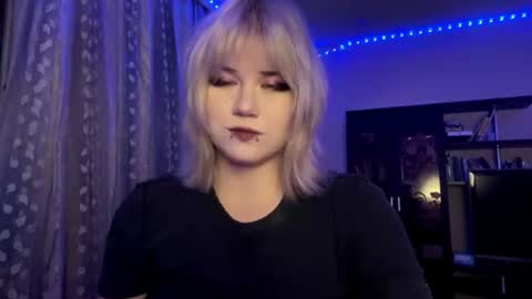 Snapshot of hellokinki chatting on July 2026 10:45:01 PM hellokinki online show from July 2026 10:45:01 PM
