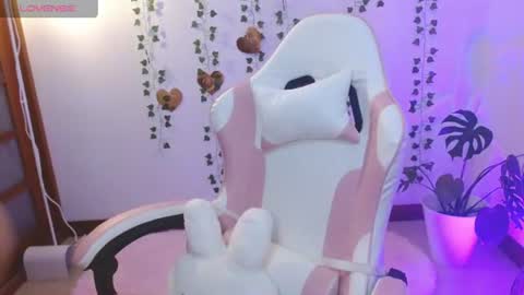 hellokitty_valery1 online show from June 2026 03:37:01 AM