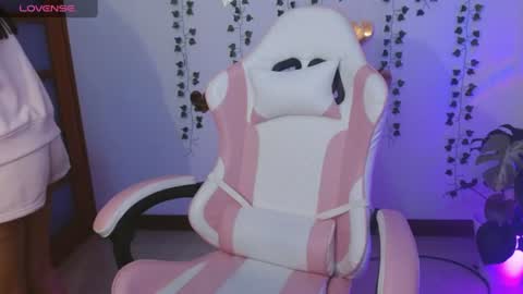 Snapshot of hellokitty_valery1 chatting on July 2026 02:47:01 AM hellokitty_valery1 online show from July 2026 02:47:01 AM