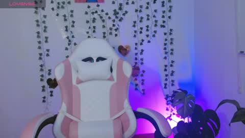 Snapshot of hellokitty_valery1 chatting on July 2026 02:05:17 AM hellokitty_valery1 online show from July 2026 02:05:17 AM
