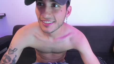 henrik_senn online show from June 2026 01:43:01 AM