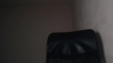 HenryAxe online show from May 2026 02:57:01 PM