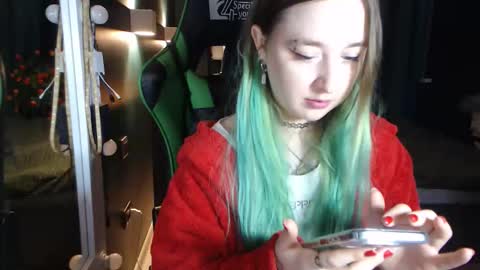 Hentaishiing online show from November 2025 08:45:01 PM