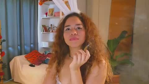 hercyqueen online show from April 2026 10:18:01 PM