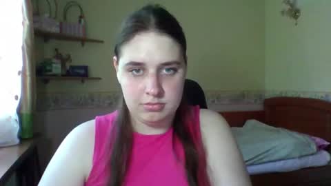 Snapshot of hess_luna_ chatting on June 2026 09:07:02 AM hess_luna_ online show from June 2026 09:07:02 AM