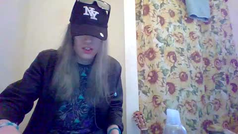 hey_mikky online show from March 2025 05:49:02 PM