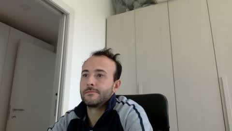 Snapshot of hhombre chatting on November 2025 10:32:02 AM hhombre online show from November 2025 10:32:02 AM