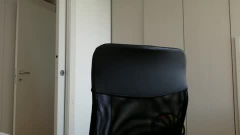 Snapshot of hhombre chatting on January 2026 08:49:01 AM hhombre online show from January 2026 08:49:01 AM