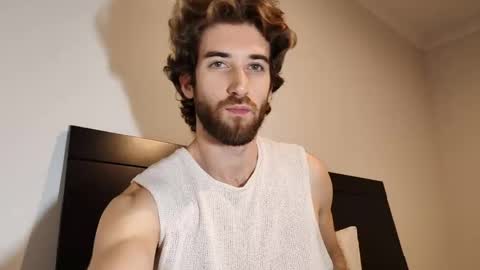 HiddenGaze online show from March 2026 01:18:02 PM