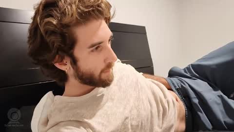 HiddenGaze online show from March 2026 05:19:02 PM