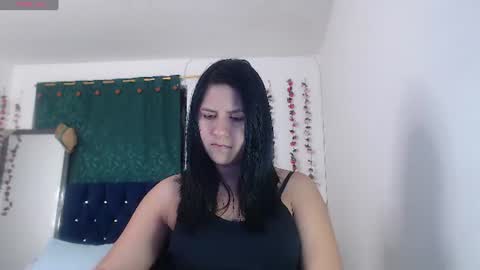 hilaril18 online show from July 2026 06:03:02 PM