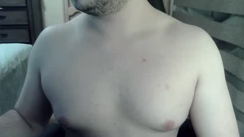 Snapshot of himbo_fox chatting on July 2026 03:17:02 AM Himbo fox online show from July 2026 03:17:02 AM