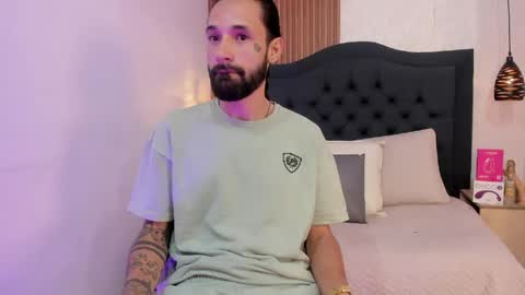 Hisoka online show from April 2026 08:26:01 PM