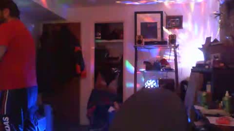 hobbes80 online show from January 2025 05:17:02 AM