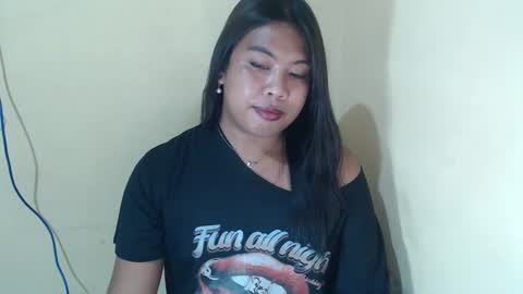 Layla3 online show from May 2026 11:40:01 AM