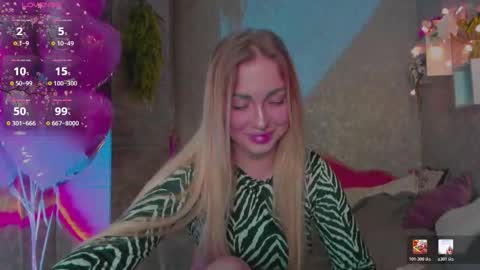 Snapshot of holly_molly8 chatting on February 2026 08:42:02 PM holly_molly8 online show from February 2026 08:42:02 PM