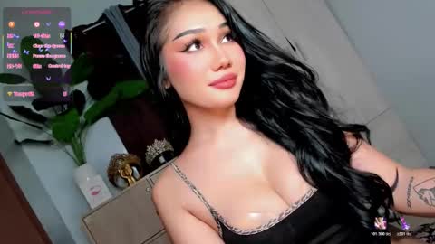 Snapshot of holly_preciousxx chatting on May 2026 06:27:01 PM Hi Im Precious online show from May 2026 06:27:01 PM