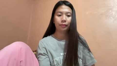 Snapshot of holly_wyn chatting on July 2026 12:09:02 AM holly_wyn online show from July 2026 12:09:02 AM