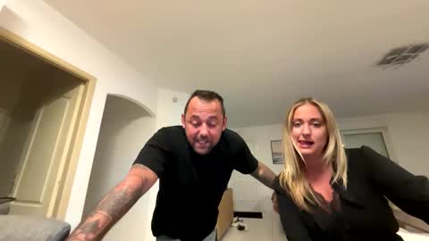 Snapshot of hollyandelon chatting on February 2026 10:15:02 PM hollyandelon online show from February 2026 10:15:02 PM