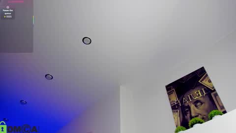 Holly online show from November 2025 01:08:01 AM