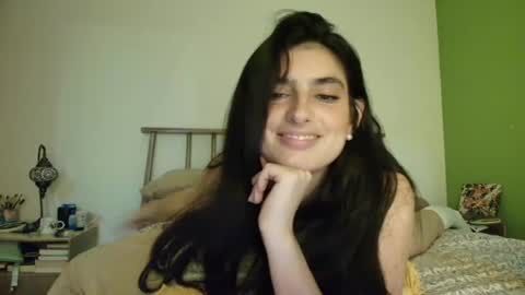 hollyshit_ online show from July 2026 03:23:01 AM