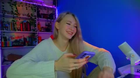 Snapshot of holy_rumi chatting on September 2025 09:20:01 AM Rumi online show from September 2025 09:20:01 AM