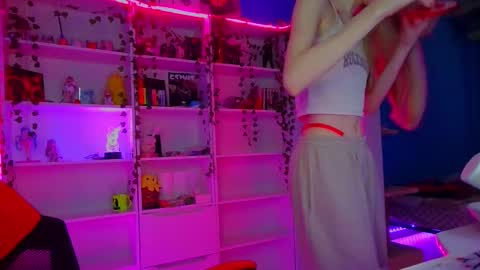 Snapshot of holy_rumi chatting on September 2025 11:26:01 AM Rumi online show from September 2025 11:26:01 AM