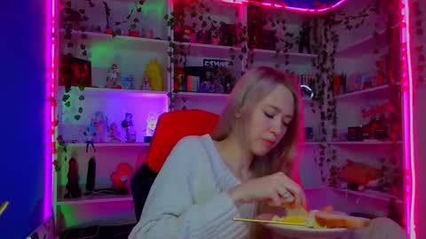 Snapshot of holy_rumi chatting on October 2025 11:13:02 AM Rumi online show from October 2025 11:13:02 AM