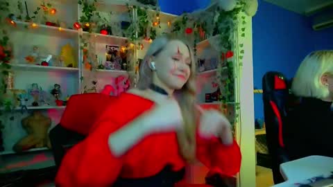 Snapshot of holy_rumi chatting on October 2025 10:49:02 AM Rumi online show from October 2025 10:49:02 AM