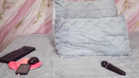 holyhoneydoll online show from May 2026 09:21:02 PM