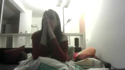 Snapshot of holyhotwife86 chatting on April 2026 09:01:02 AM HolyHotwife online show from April 2026 09:01:02 AM