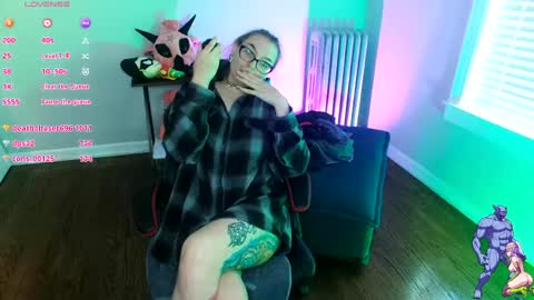 Snapshot of holyweed420 chatting on May 2026 03:30:01 PM Viktoria online show from May 2026 03:30:01 PM