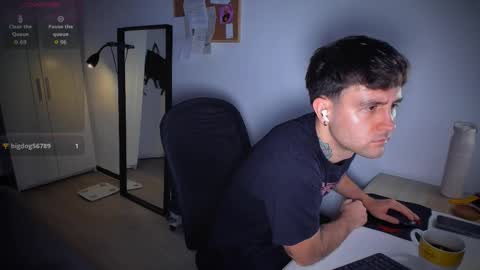 Andrew online show from February 2026 08:30:02 AM