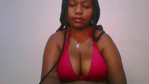 honey_beb online show from October 2025 04:46:02 AM