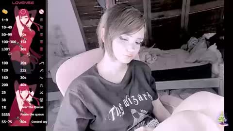 Snapshot of honeyapplealaska chatting on December 2025 06:07:02 AM Honey Apple Alaska online show from December 2025 06:07:02 AM