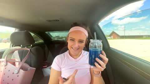 HoneyDrippinBunny online show from April 2026 04:42:02 PM