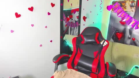 HONEY LUXE online show from March 2026 04:18:01 AM