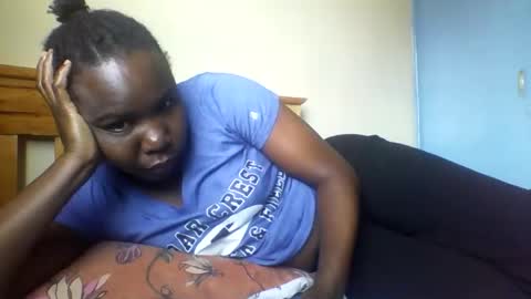 Honeymuny online show from November 2025 05:57:01 AM