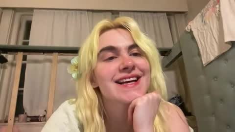 Emi Rose online show from April 2026 04:24:01 AM