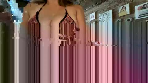 Lady online show from September 2025 05:24:01 PM